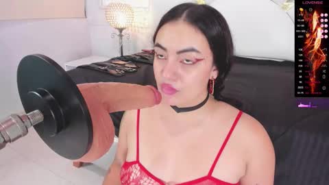 Lorena Gate online Colombia 230 pm to 930 pm online show from 10-20-25, 08:20