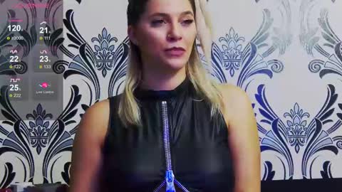 Snapshot of lorenaryan chatting on 03-07-25, 11:18 lorenaryan online show from 03-07-25, 11:18