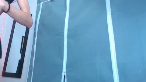 lorenferriso_1 online show from 03-08-26, 07:12