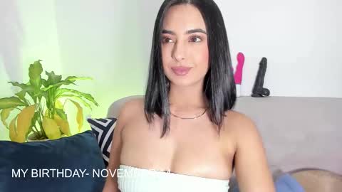 L O R E N online show from 11-10-25, 11:15