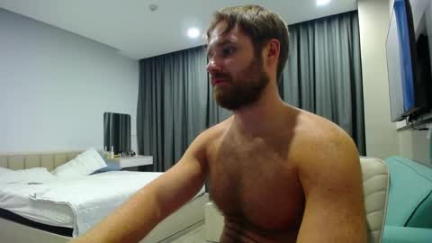 Snapshot of lorenzolux chatting on 05-06-26, 04:56 Lorenz online show from 05-06-26, 04:56