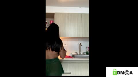 Queen Loreth online show from 04-15-26, 07:58