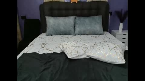 Lorette online show from 04-23-26, 08:44