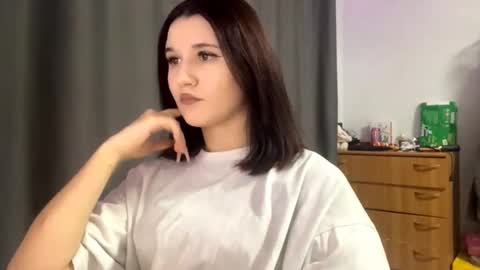 Snapshot of lorettedekay chatting on 10-12-25, 03:22 Kate online show from 10-12-25, 03:22