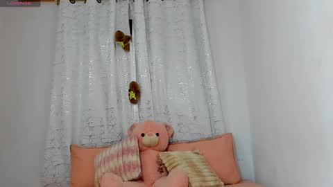Snapshot of lori_evans1 chatting on 06-07-26, 02:59 Lori Evans online show from 06-07-26, 02:59