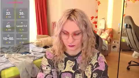 Lori -----------------------------------    online show from 09-17-25, 03:24