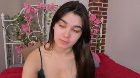 Nicole online show from 05-12-26, 08:17