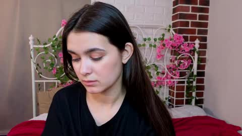 Nicole online show from 05-14-26, 08:15