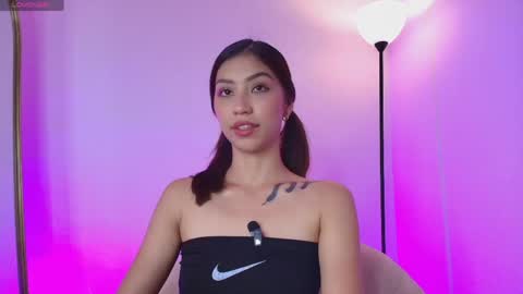 Snapshot of lorraine_28 chatting on 06-09-26, 07:58 Soy Lorena online show from 06-09-26, 07:58