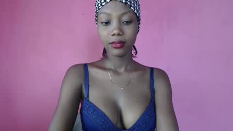 lorrycutie16 online show from 05-10-26, 12:21
