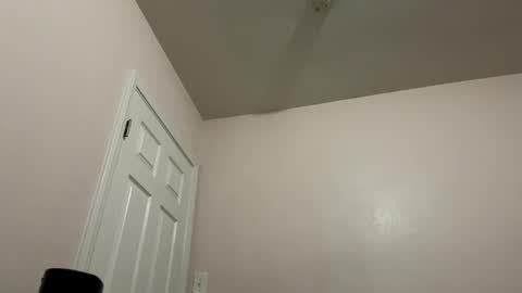 Snapshot of lostem7 chatting on 12-15-24, 09:35 lostem7 online show from 12-15-24, 09:35