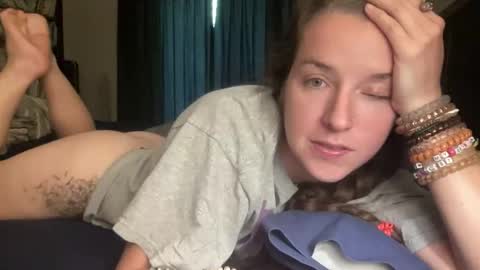 lothlori online show from 11-18-25, 02:54