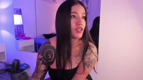 lottie_fox online show from 02-26-26, 03:49