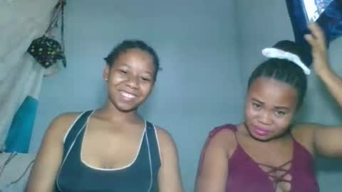 louane98 online show from 03-25-26, 01:28