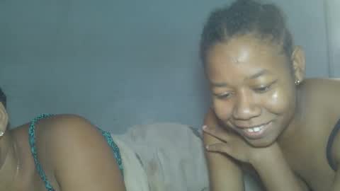 louane98 online show from 04-25-26, 10:18