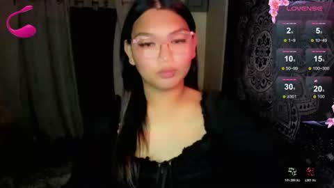 Snapshot of louheart chatting on 06-27-26, 11:37 Sweet online show from 06-27-26, 11:37