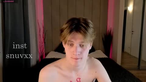 Snapshot of louie_evans chatting on 01-07-26, 06:43 louie_evans online show from 01-07-26, 06:43