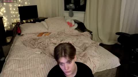 Snapshot of louie_evans chatting on 02-03-26, 04:32 louie_evans online show from 02-03-26, 04:32