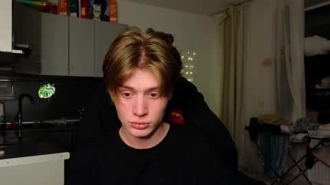 Snapshot of louie_evans chatting on 02-24-26, 10:19 louie_evans online show from 02-24-26, 10:19