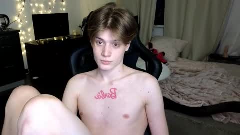 Snapshot of louie_evans chatting on 02-26-26, 03:33 louie_evans online show from 02-26-26, 03:33