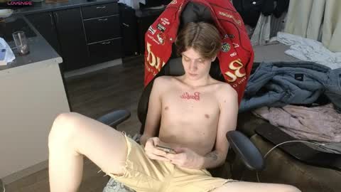 Snapshot of louie_evans chatting on 03-27-26, 06:29 louie_evans online show from 03-27-26, 06:29