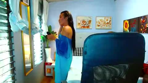 Snapshot of louie_sexy chatting on 04-29-26, 06:28 Cathy online show from 04-29-26, 06:28