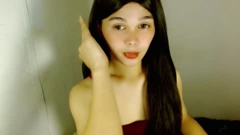 Snapshot of louilalicious chatting on 01-08-26, 12:02 louilalicious online show from 01-08-26, 12:02