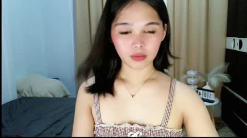 Snapshot of louilalicious chatting on 06-04-26, 11:44 louilalicious online show from 06-04-26, 11:44