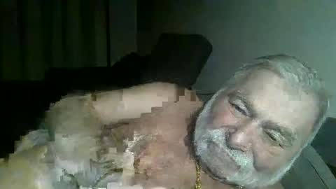 Snapshot of louis_chokdee chatting on 12-23-24, 06:16 louis_chokdee online show from 12-23-24, 06:16