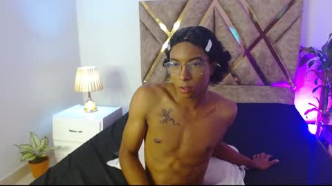 Snapshot of louis_hardstar chatting on 12-06-24, 12:23 Louis Valdz online show from 12-06-24, 12:23