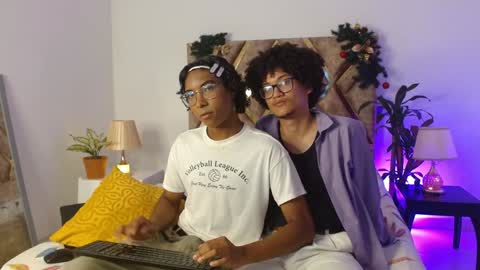 Snapshot of louis_hardstar chatting on 12-16-24, 09:09 Louis Valdz online show from 12-16-24, 09:09