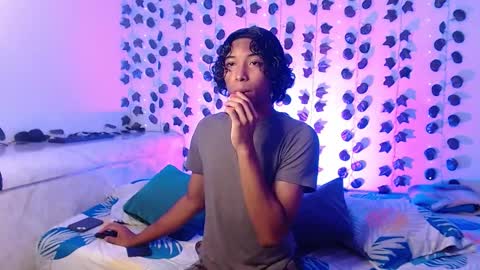 Snapshot of louis_hardstar chatting on 02-15-25, 10:21 Louis Valdz online show from 02-15-25, 10:21