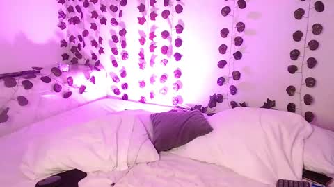 Snapshot of louis_hardstar chatting on 03-10-25, 06:16 Louis Valdz online show from 03-10-25, 06:16