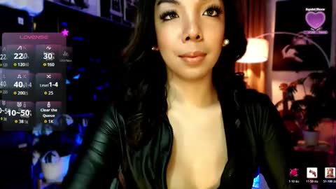 Snapshot of louisassy chatting on 04-28-26, 06:40 Louisa online show from 04-28-26, 06:40