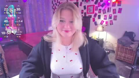 Loise online show from 11-17-25, 10:04