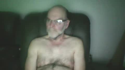 Snapshot of louism13 chatting on 04-06-26, 02:53 louism13 online show from 04-06-26, 02:53