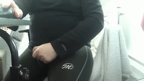 loumtl3 online show from 02-18-25, 03:32