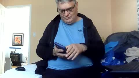 loumtl3 online show from 05-26-26, 03:08