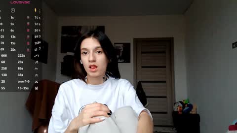 Snapshot of lourdesauerswald chatting on 12-02-25, 07:47 EVA online show from 12-02-25, 07:47