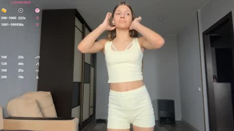 Lesi online show from 04-10-26, 05:12