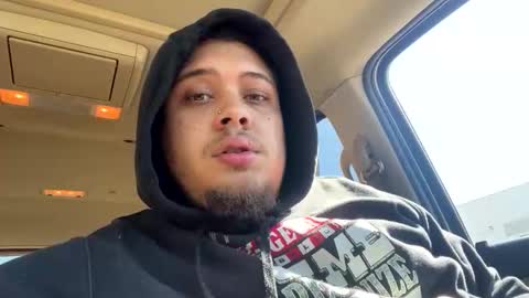 Snapshot of love01109 chatting on 10-02-25, 03:52 love01109 online show from 10-02-25, 03:52