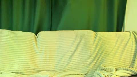 Snapshot of love_attation chatting on 05-07-26, 02:06 Cute face online show from 05-07-26, 02:06