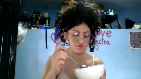 Snapshot of love_electra chatting on 02-10-26, 09:41 love_electra online show from 02-10-26, 09:41