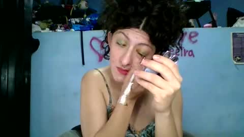Snapshot of love_electra chatting on 02-25-26, 02:37 love_electra online show from 02-25-26, 02:37
