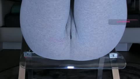 Snapshot of love_hard_kiru chatting on 05-26-26, 07:15 Kira online show from 05-26-26, 07:15