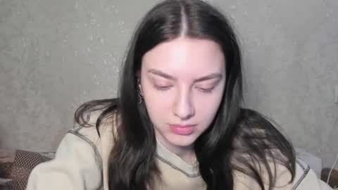 Snapshot of love_lina_muuur chatting on 06-17-26, 01:56 LINA online show from 06-17-26, 01:56