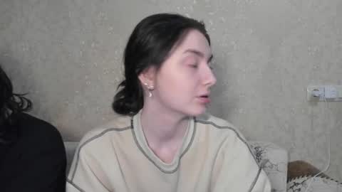 Snapshot of love_lina_muuur chatting on 06-21-26, 10:12 LINA online show from 06-21-26, 10:12