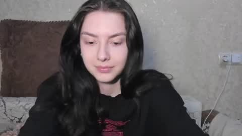 Snapshot of love_lina_muuur chatting on 06-25-26, 06:12 LINA online show from 06-25-26, 06:12