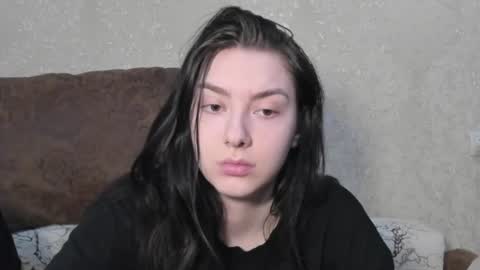 Snapshot of love_lina_muuur chatting on 06-26-26, 06:23 LINA online show from 06-26-26, 06:23