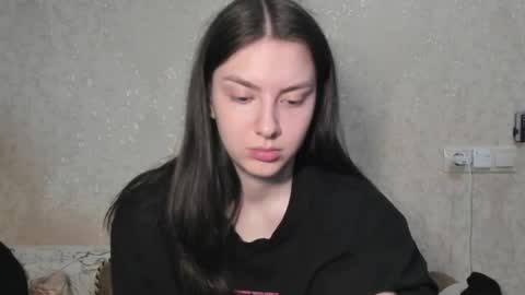 Snapshot of love_lina_muuur chatting on 07-14-26, 08:25 LINA online show from 07-14-26, 08:25
